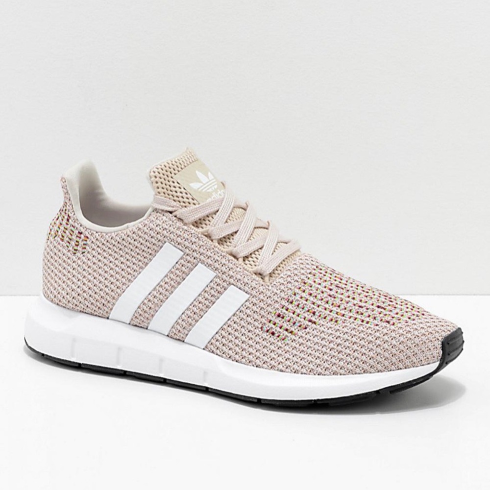Adidas Swift Run Women’s 8 Shoe